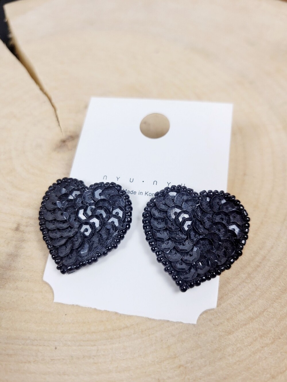Brand New Black Heart Beads Stud Earrings